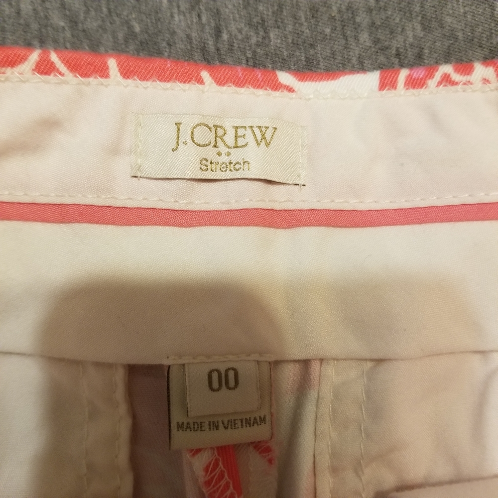*SOLD* J. Crew stretch pink floral shorts size 00 EUC - Picture 2 of 7